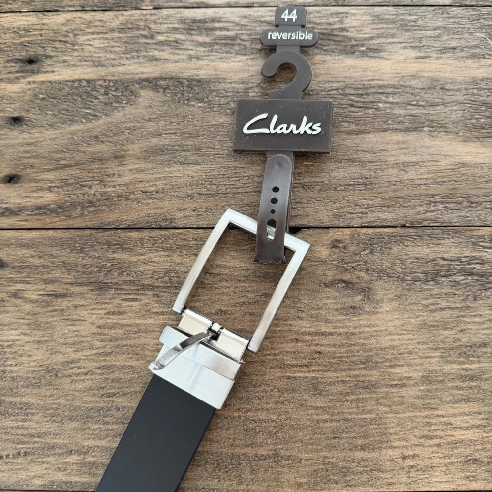 NWT Clarks Mens Reversible Belt Black‎ Brown Silver Buckle Size 44 New